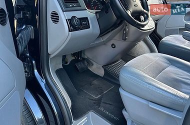Минивэн Volkswagen Multivan 2008 в Киеве