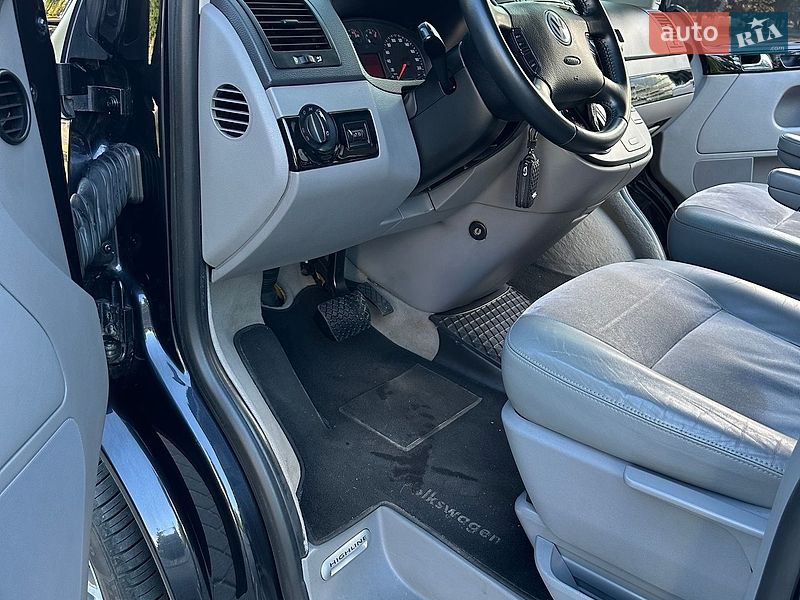 Минивэн Volkswagen Multivan 2008 в Киеве