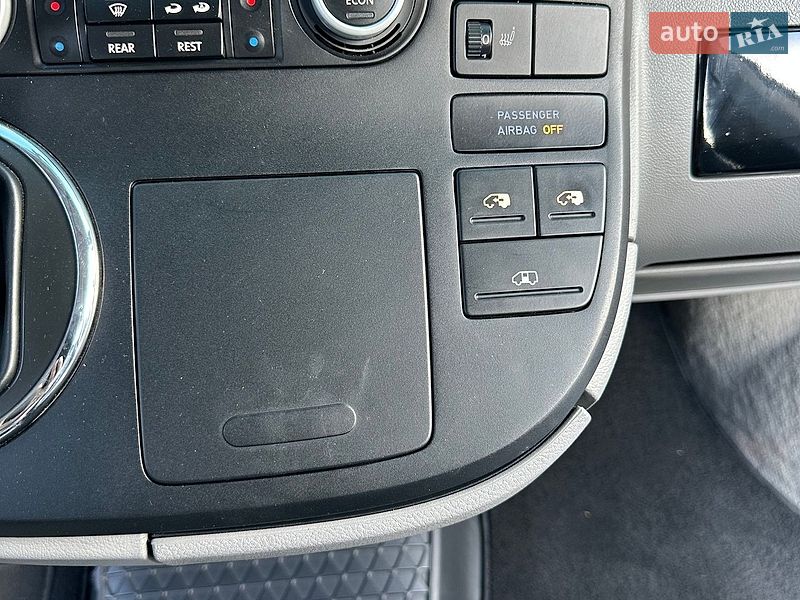 Минивэн Volkswagen Multivan 2008 в Киеве