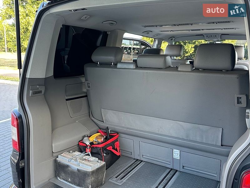 Минивэн Volkswagen Multivan 2008 в Киеве