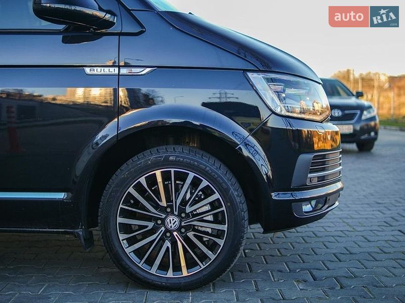 Минивэн Volkswagen Multivan 2016 в Львове