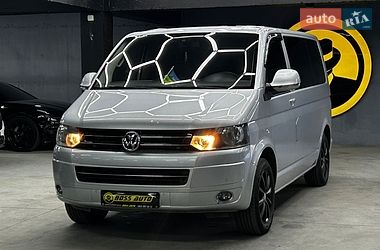 Минивэн Volkswagen Multivan 2014 в Черновцах