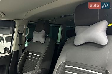 Минивэн Volkswagen Multivan 2014 в Черновцах