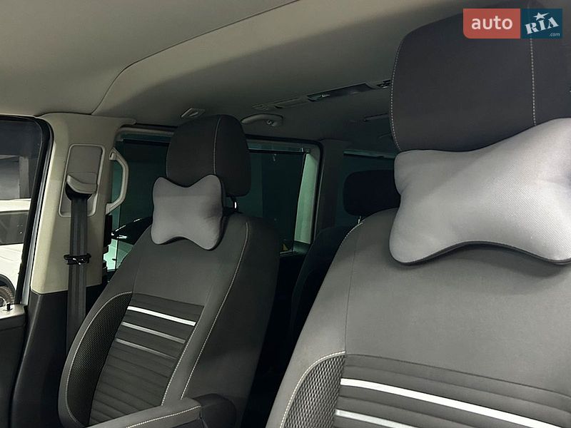 Минивэн Volkswagen Multivan 2014 в Черновцах