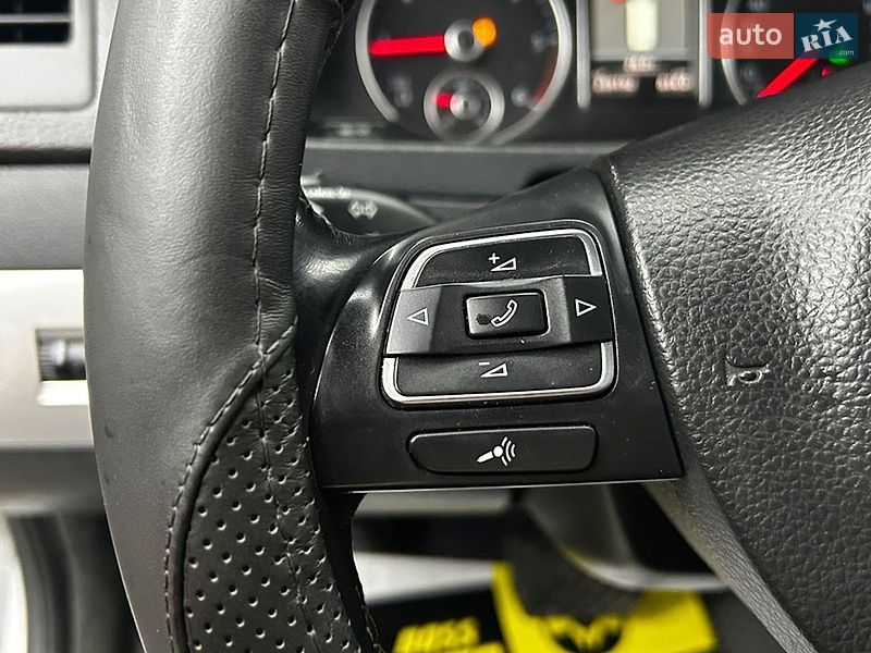 Минивэн Volkswagen Multivan 2014 в Черновцах