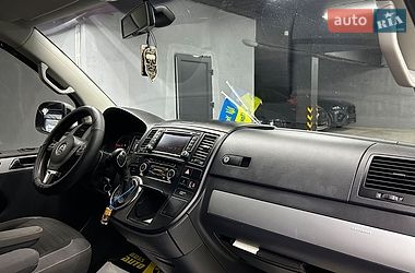 Минивэн Volkswagen Multivan 2014 в Черновцах