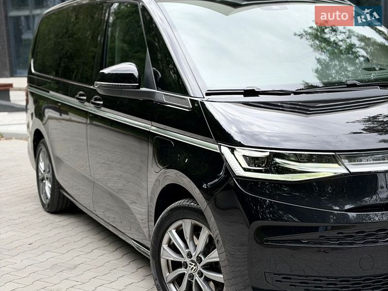 Минивэн Volkswagen Multivan 2022 в Тернополе