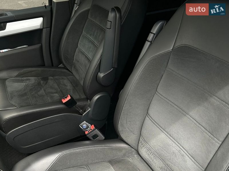 Мінівен Volkswagen Multivan 2016 в Києві фото 12 Мінівен Volkswagen Multivan 2016 в Києві
