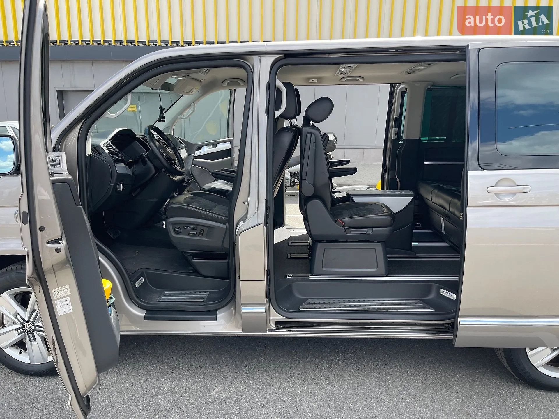 2016 Volkswagen Multivan - мініатюра 9