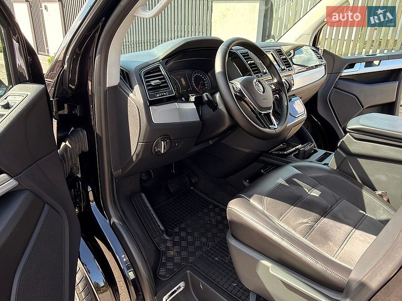 Минивэн Volkswagen Multivan 2016 в Ковеле