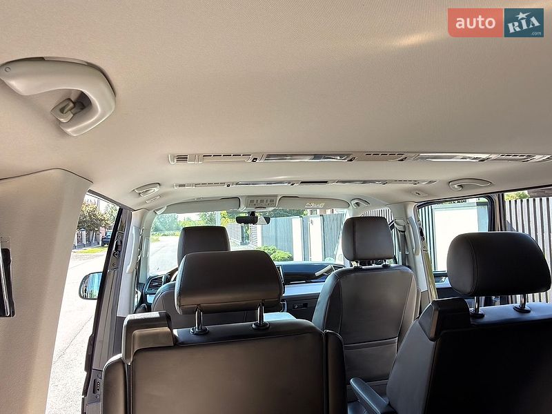 Минивэн Volkswagen Multivan 2016 в Ковеле