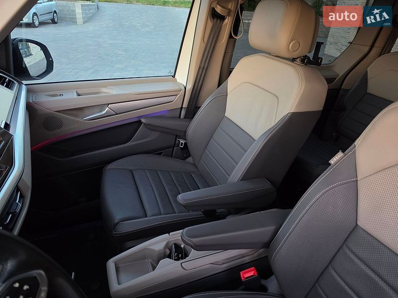 Минивэн Volkswagen Multivan 2024 в Ровно