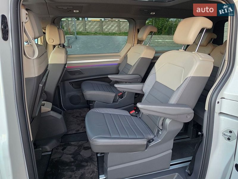 Минивэн Volkswagen Multivan 2024 в Ровно