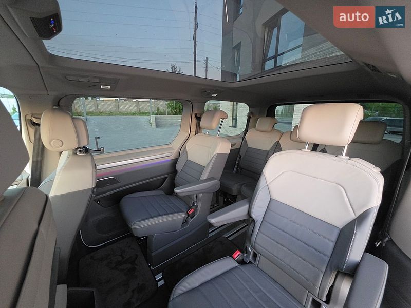 Минивэн Volkswagen Multivan 2024 в Ровно