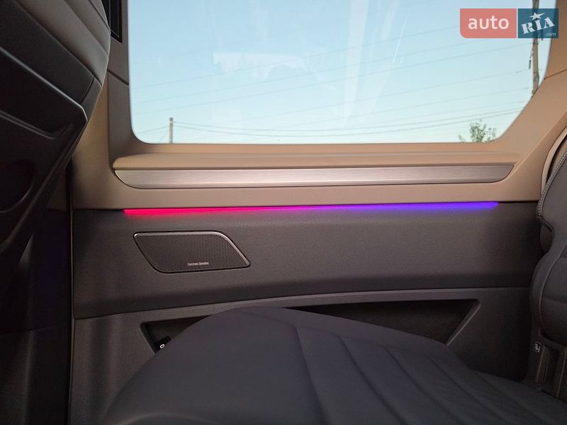 Минивэн Volkswagen Multivan 2024 в Ровно