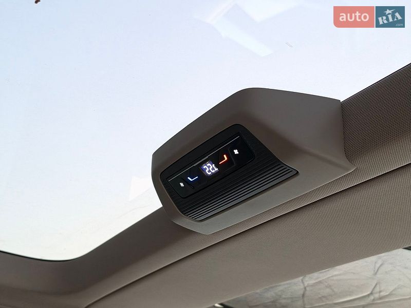 Минивэн Volkswagen Multivan 2024 в Ровно