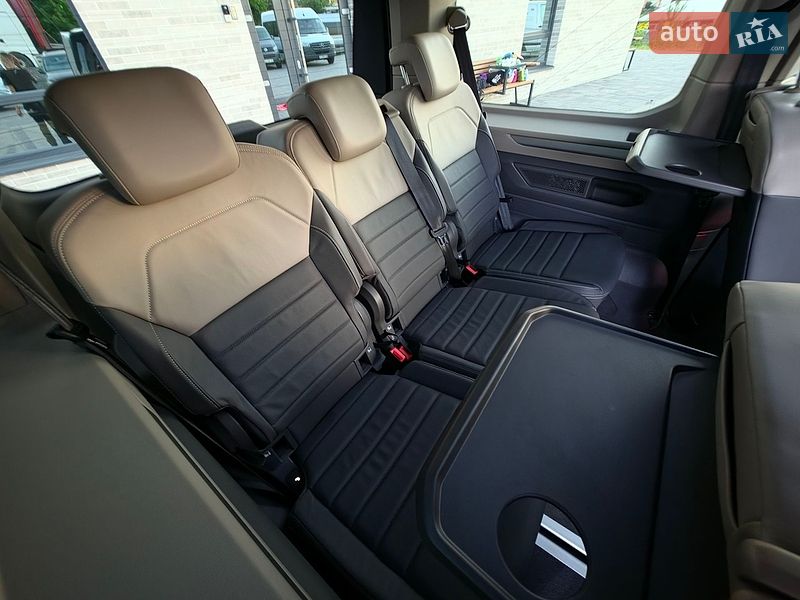 Минивэн Volkswagen Multivan 2024 в Ровно