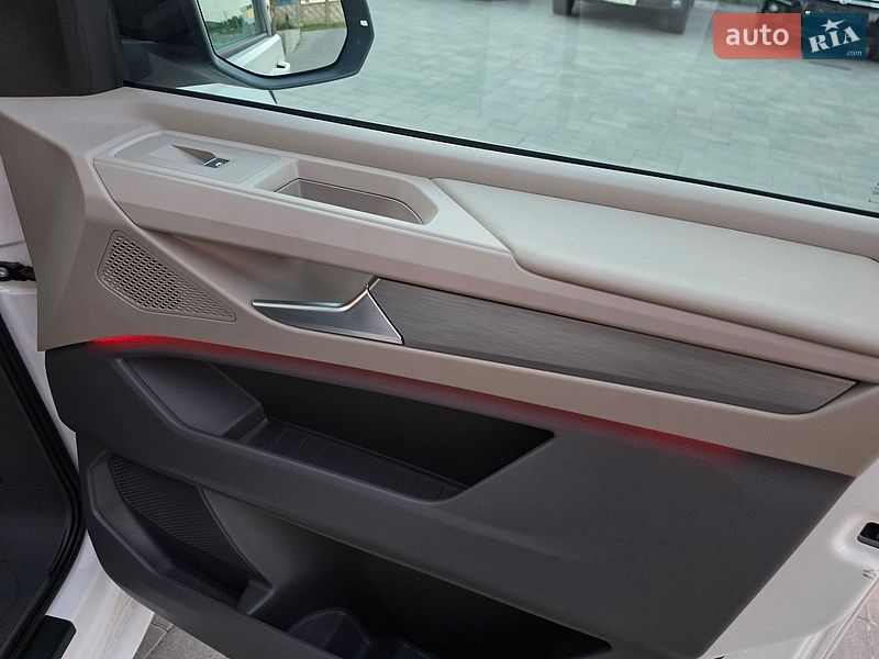 Минивэн Volkswagen Multivan 2024 в Ровно