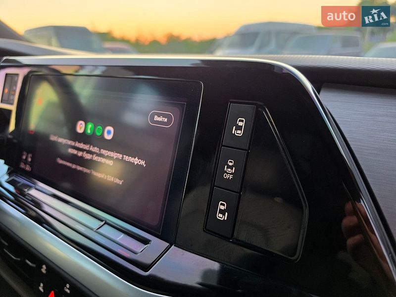 Минивэн Volkswagen Multivan 2024 в Ровно