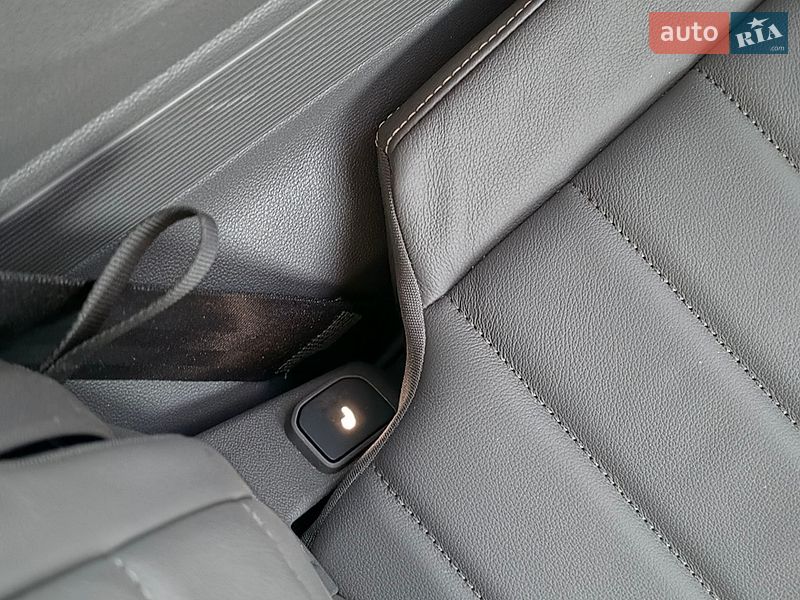 Минивэн Volkswagen Multivan 2024 в Ровно