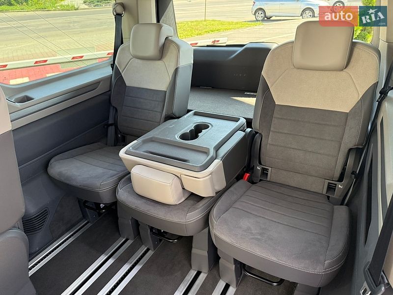 Минивэн Volkswagen Multivan 2024 в Хмельницком