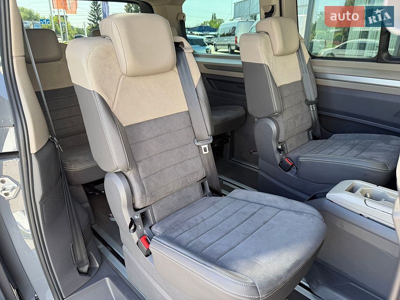 Минивэн Volkswagen Multivan 2024 в Хмельницком