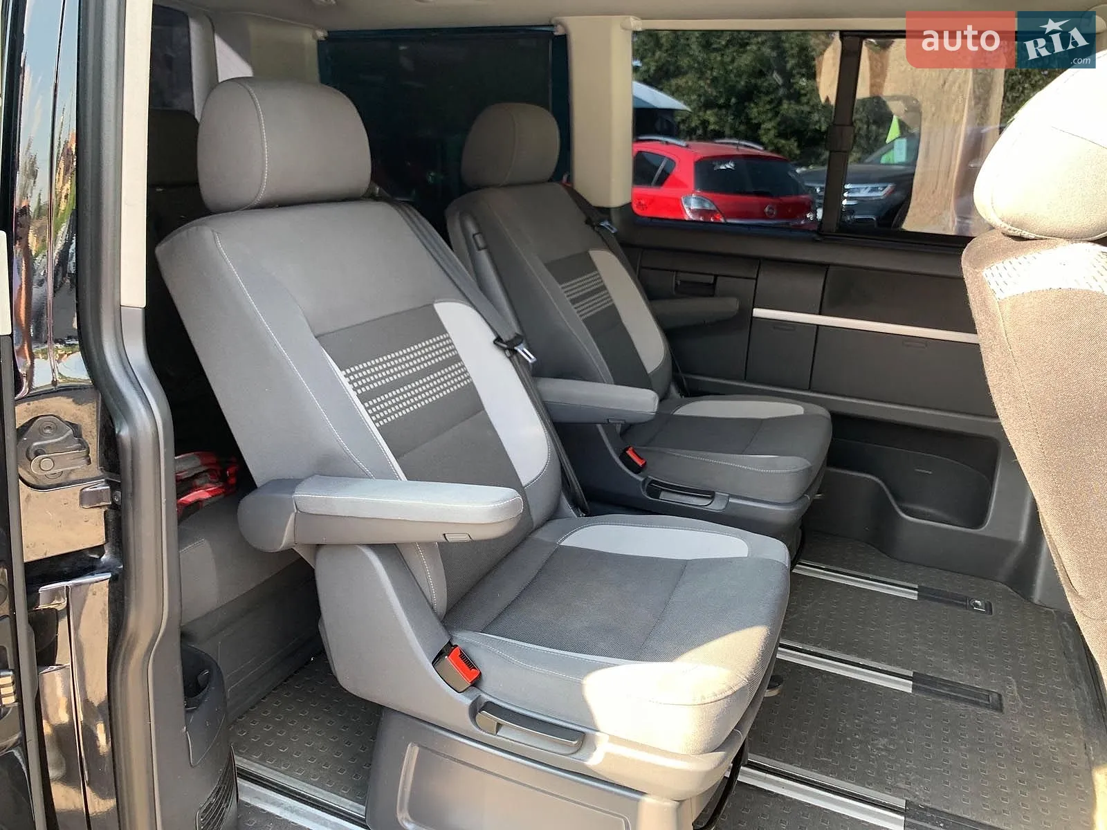 2013 Volkswagen Multivan - мініатюра 16