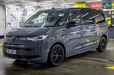 Мінівен Volkswagen Multivan 2022 в Чернівцях Мінівен Volkswagen Multivan 2022 в Чернівцях