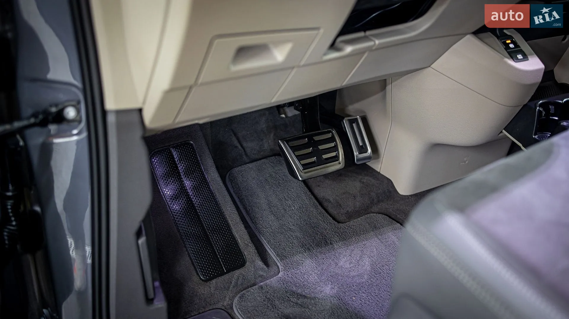 2022 Volkswagen Multivan - мініатюра 46