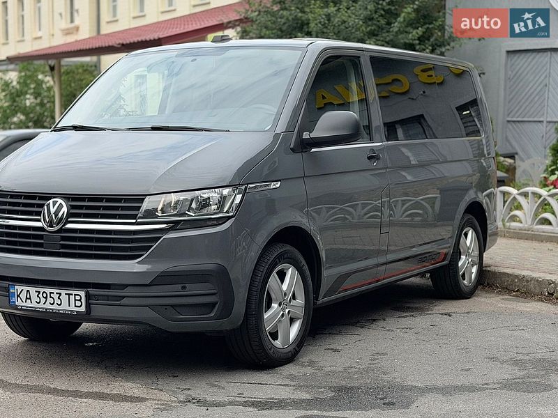 Минивэн Volkswagen Multivan 2020 в Львове