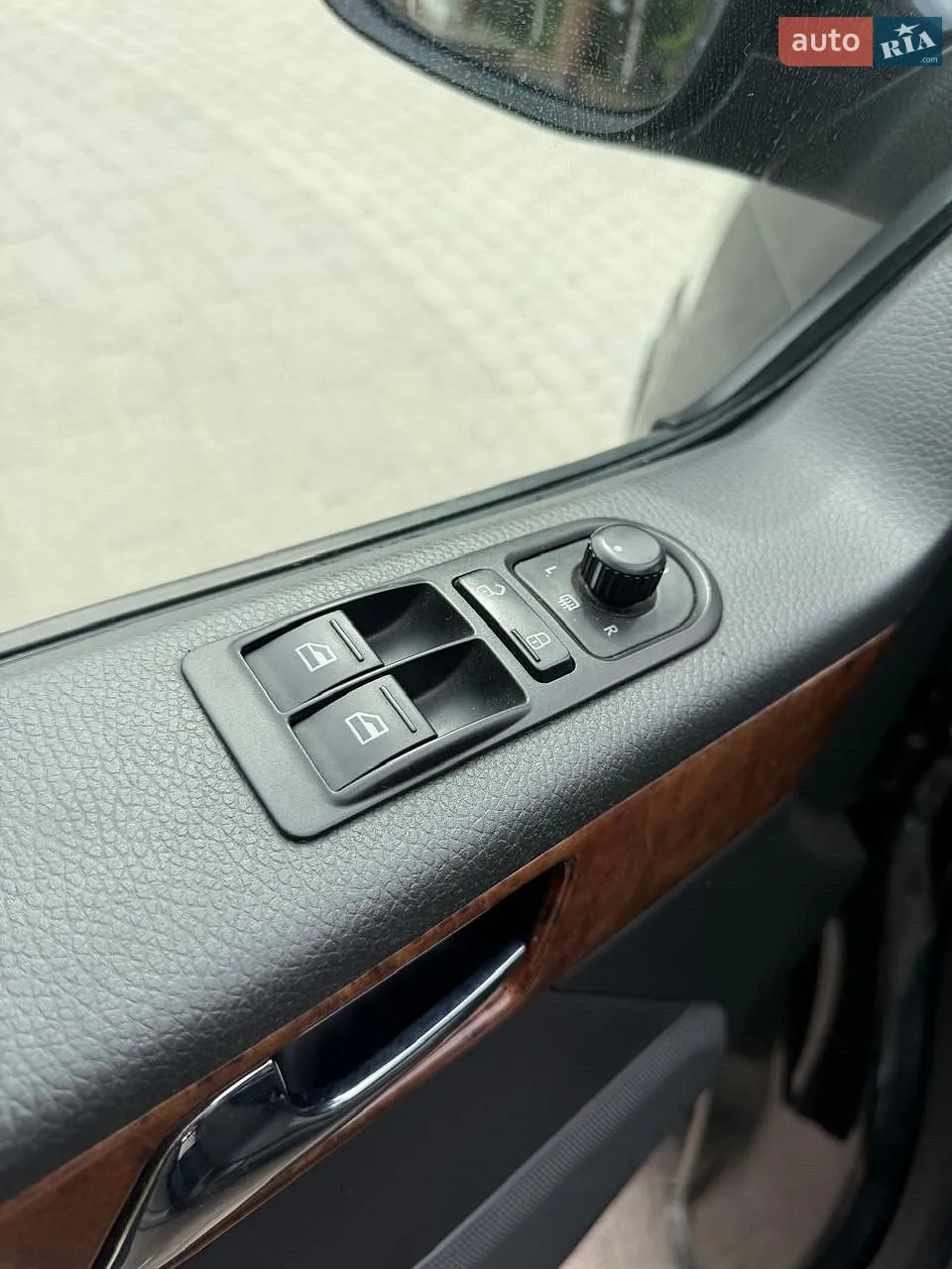 2010 Volkswagen Multivan - мініатюра 15