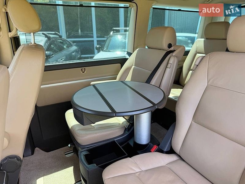 Минивэн Volkswagen Multivan 2013 в Житомире