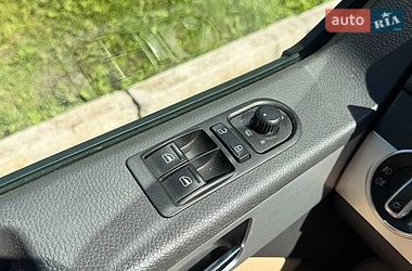 Минивэн Volkswagen Multivan 2013 в Житомире