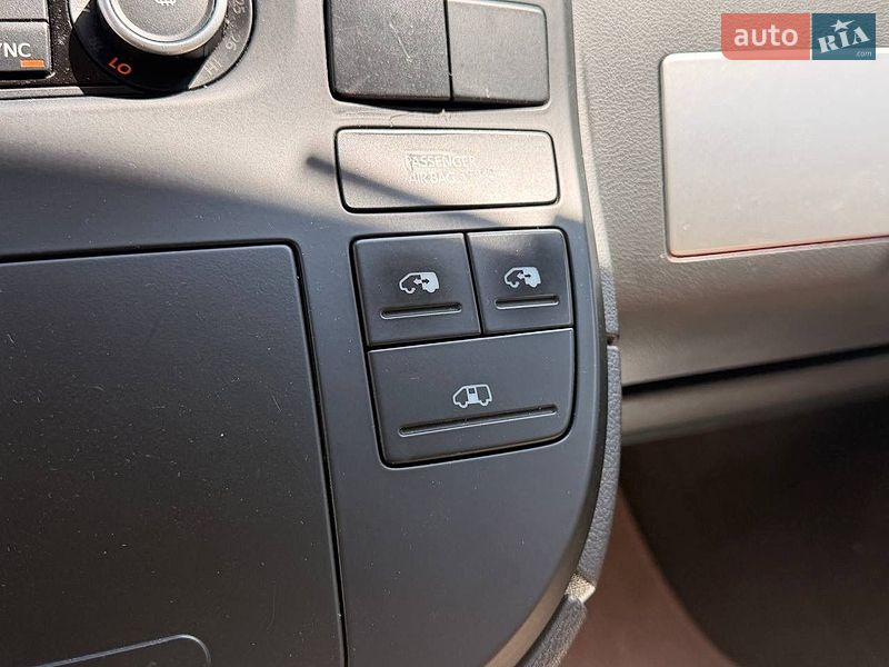 Минивэн Volkswagen Multivan 2013 в Житомире