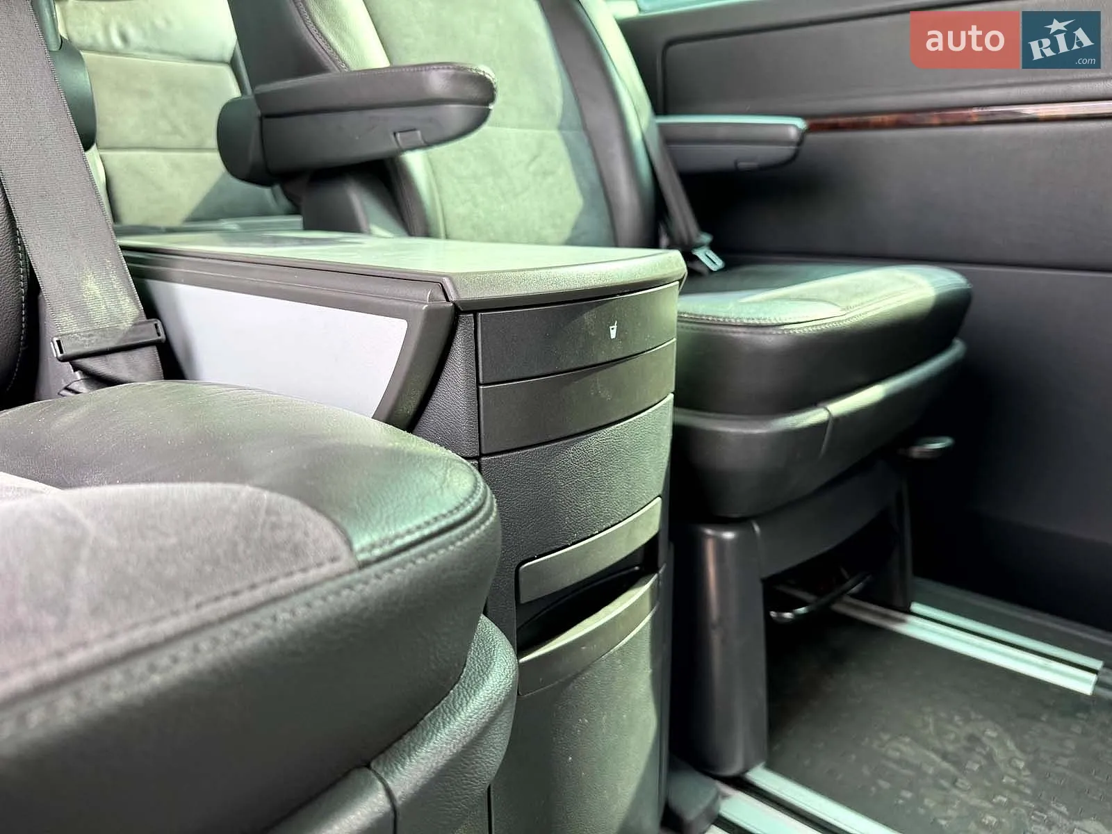 2012 Volkswagen Multivan - мініатюра 12