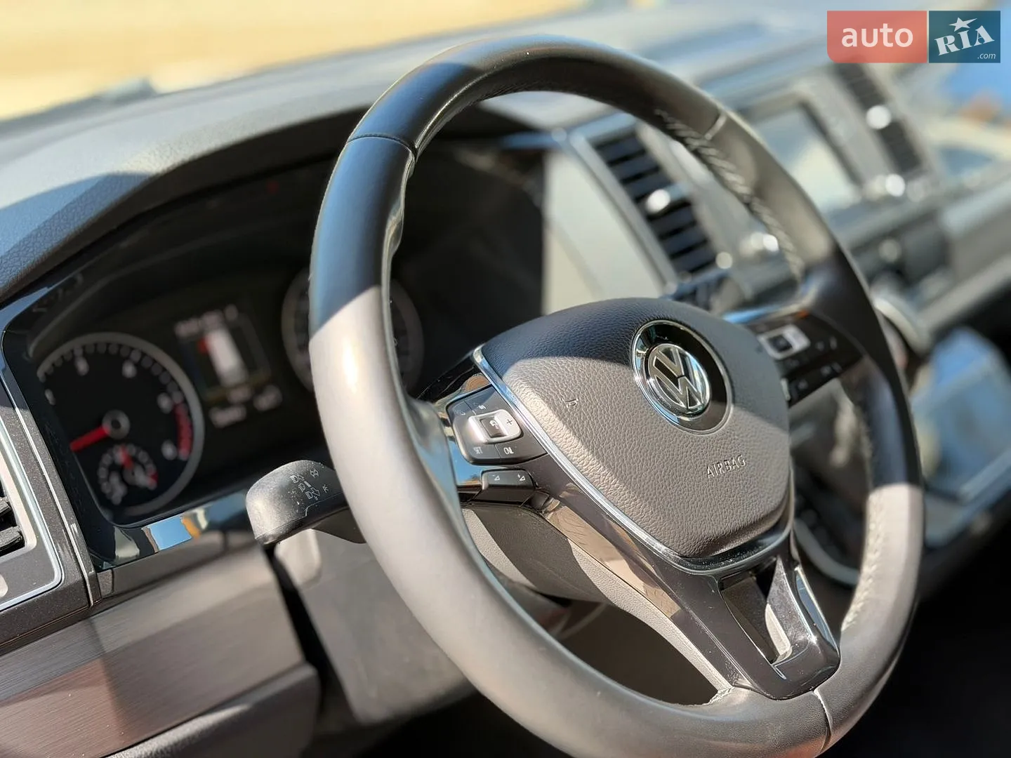 2018 Volkswagen Multivan - мініатюра 23