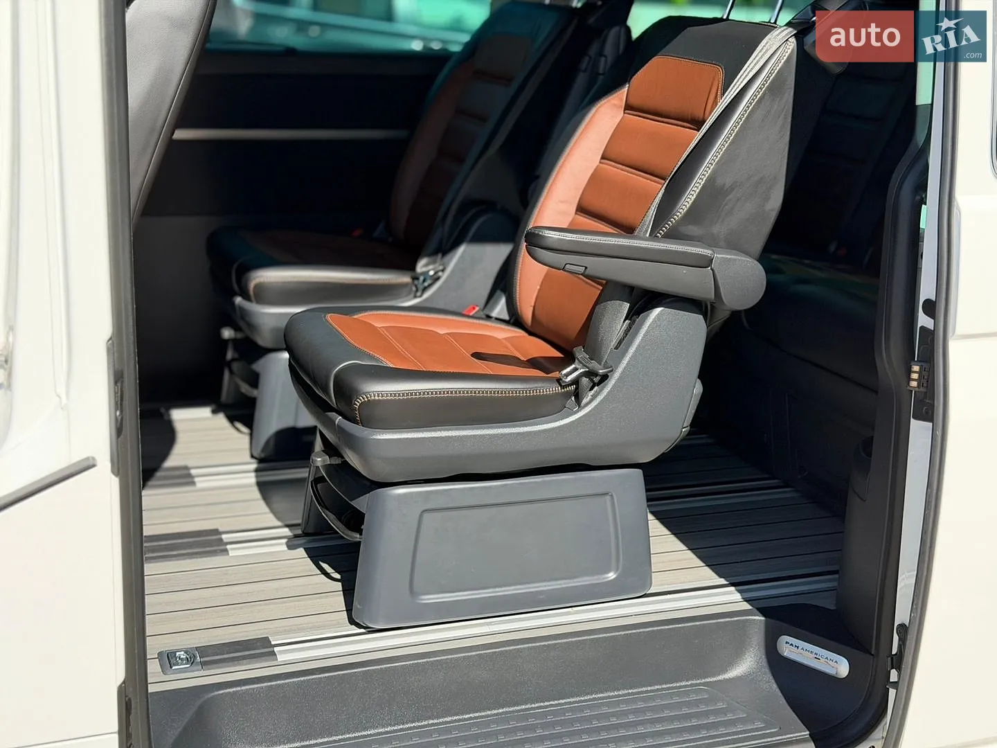 2018 Volkswagen Multivan - мініатюра 25