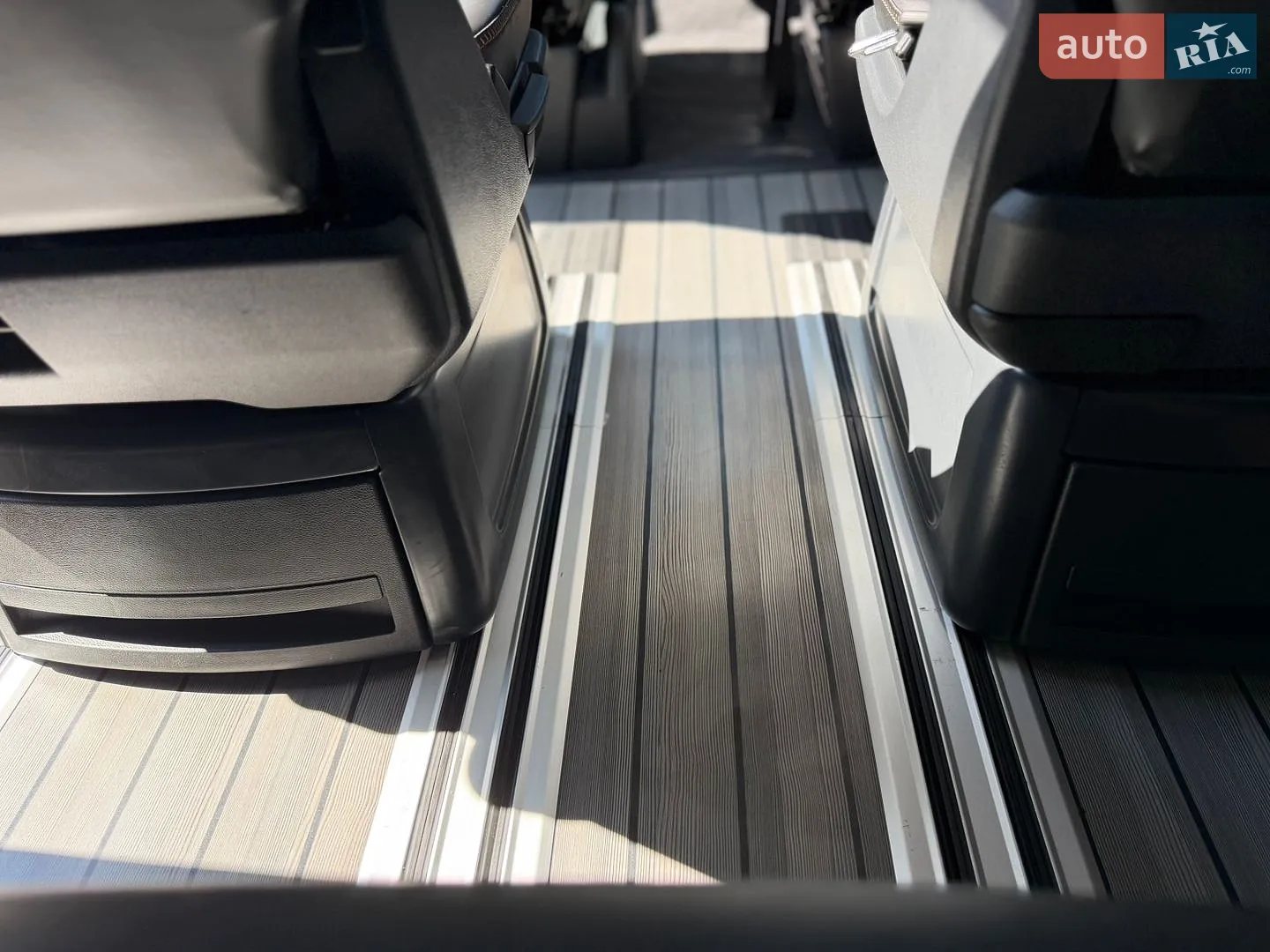 2018 Volkswagen Multivan - мініатюра 29