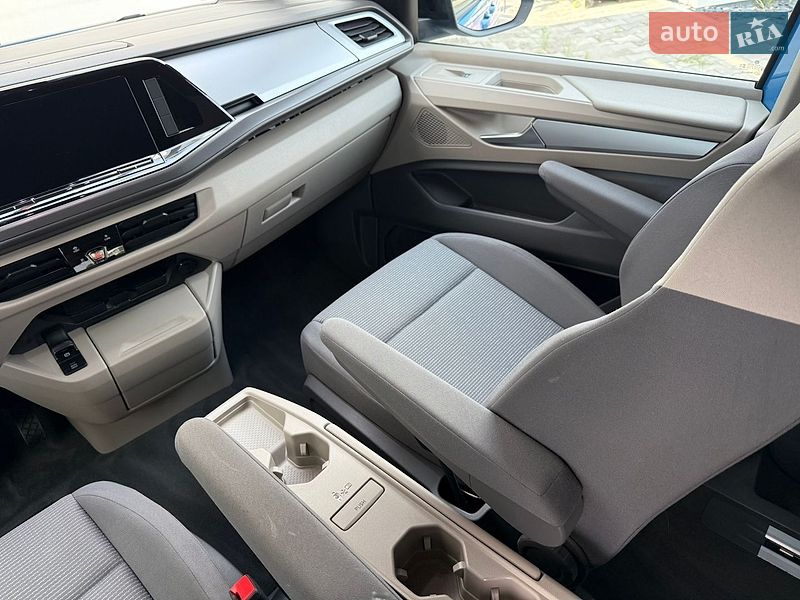 Минивэн Volkswagen Multivan 2022 в Хмельницком