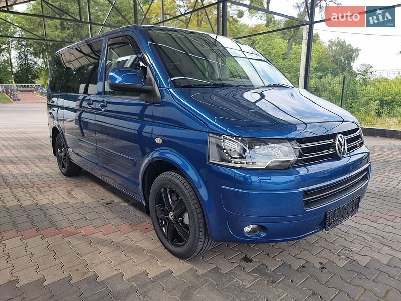 Минивэн Volkswagen Multivan 2013 в Виннице