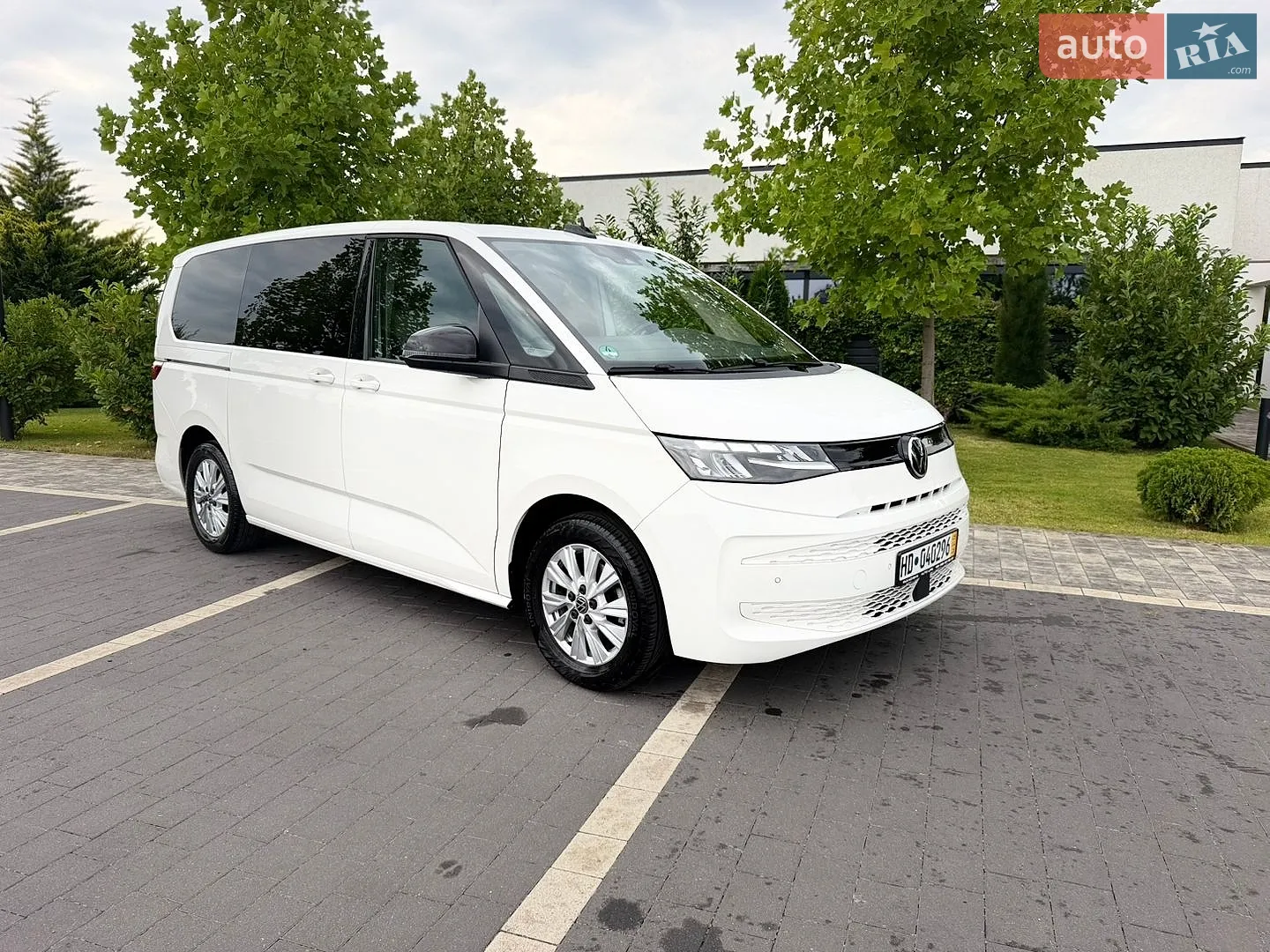 2022 Volkswagen Multivan - мініатюра 2