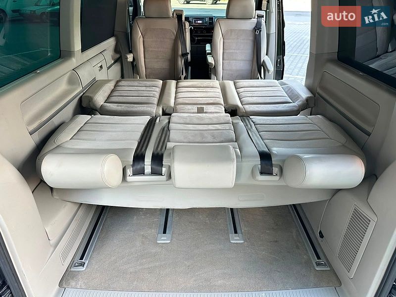 Минивэн Volkswagen Multivan 2015 в Хмельницком