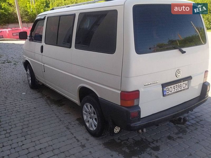 Минивэн Volkswagen Multivan 2003 в Борщеве