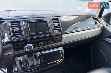 Мінівен Volkswagen Multivan 2017 в Чернівцях
