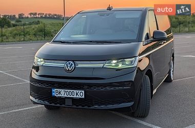 Минивэн Volkswagen Multivan 2024 в Ровно Минивэн Volkswagen Multivan 2024 в Ровно