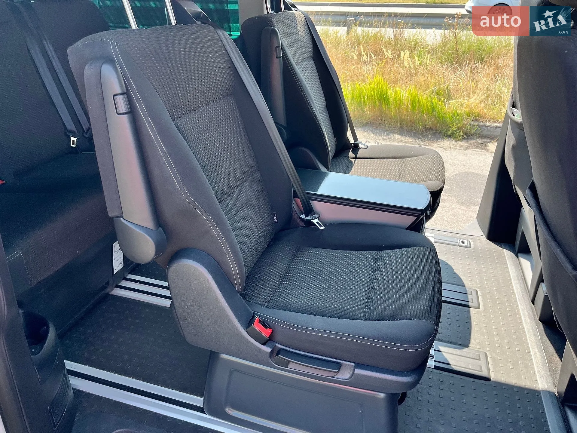 2015 Volkswagen Multivan - мініатюра 25