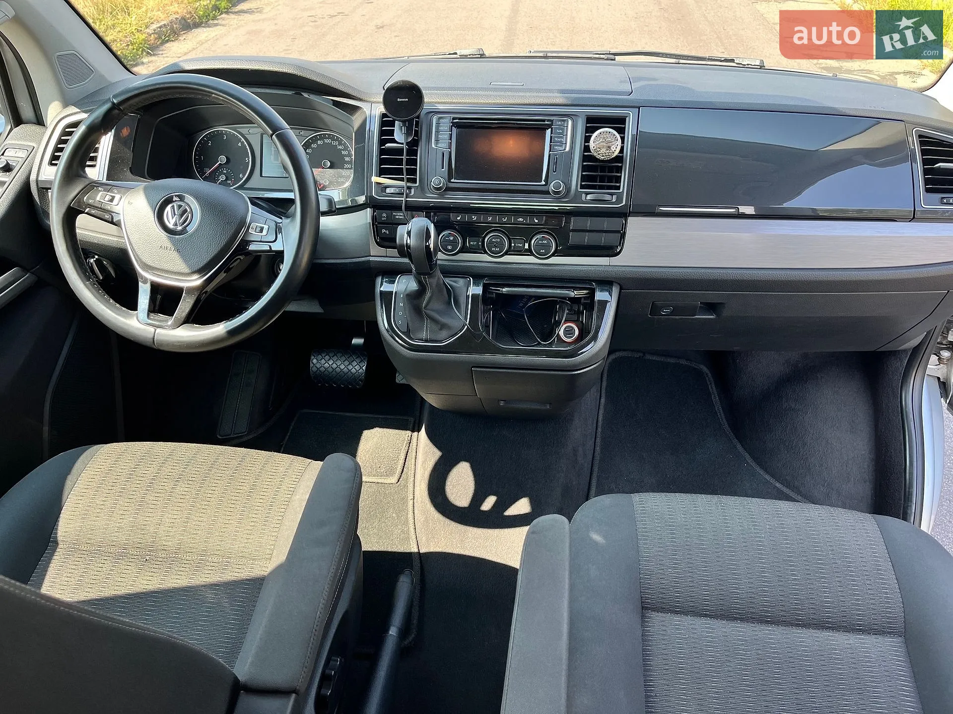 2015 Volkswagen Multivan - мініатюра 31