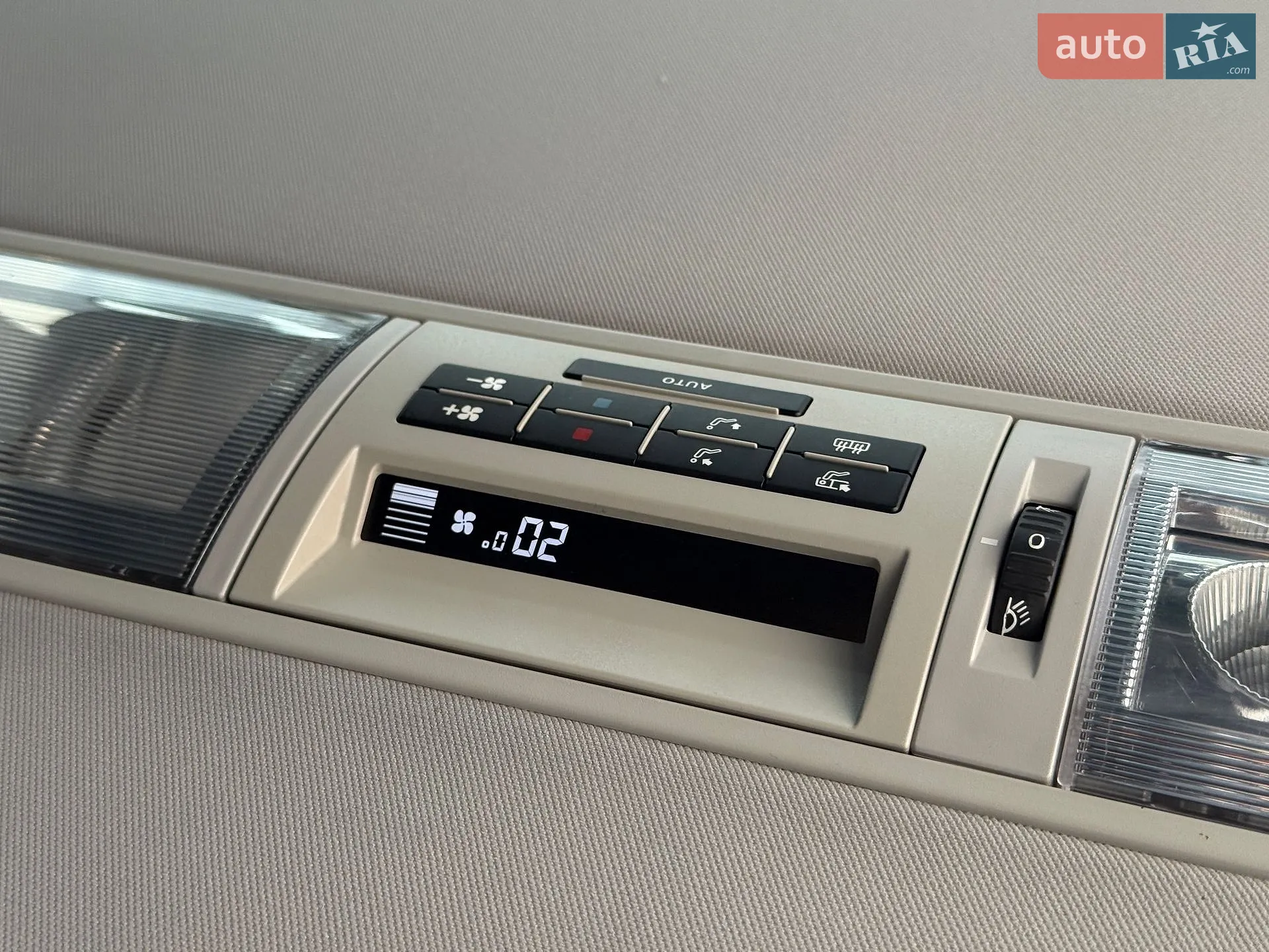 2012 Volkswagen Multivan - мініатюра 25
