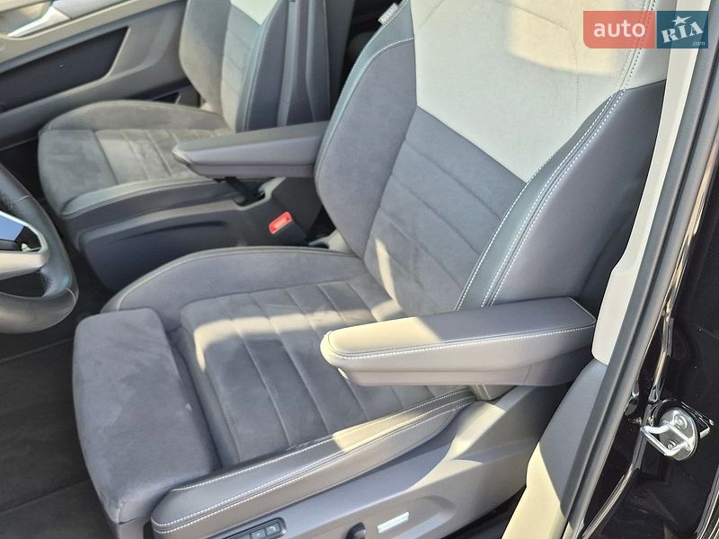 Минивэн Volkswagen Multivan 2025 в Хмельницком