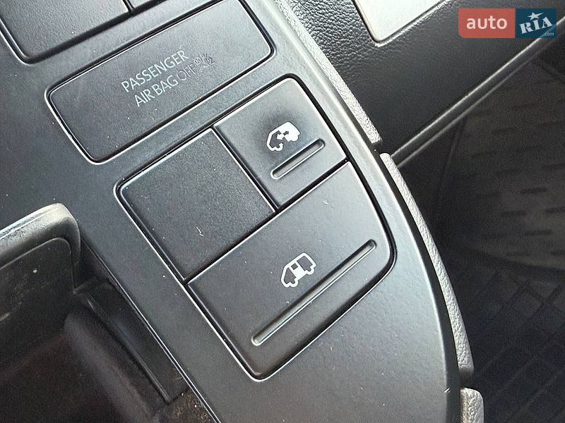 Минивэн Volkswagen Multivan 2011 в Одессе